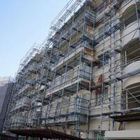 株式会社BRAST（ブラスト）/ 足場工事、中層物件、本足場、2013年のイメージ